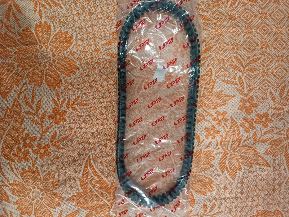 Ремень зубчатый для макси скутера