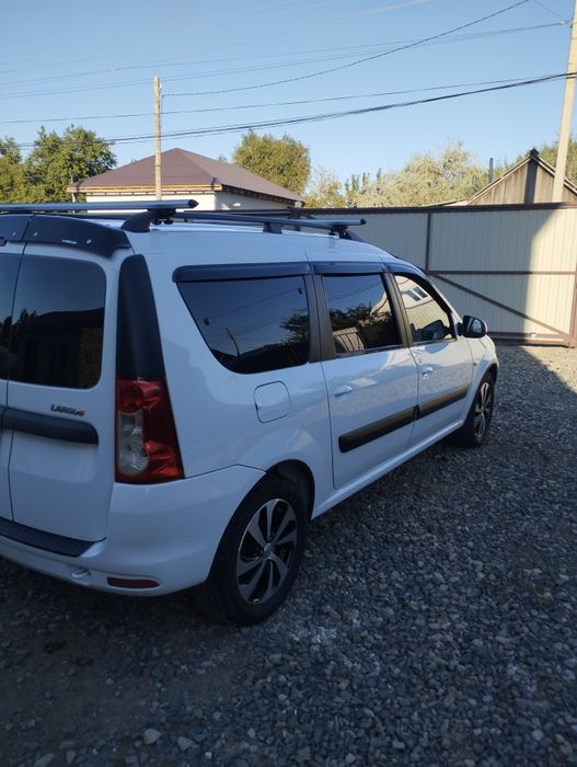 Продаю лада ларгус