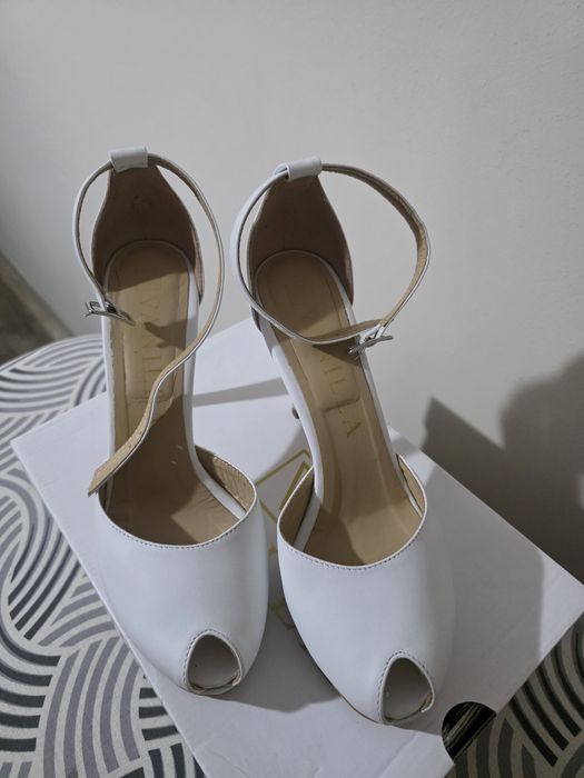 Sandale mireasa din piele