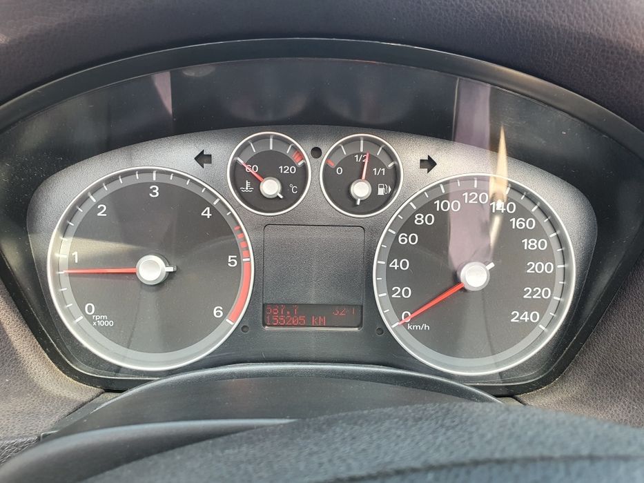 Vand Ford Focus Pininfarina cabrio hardtop, an 2008, diesel, 155.500 km reali