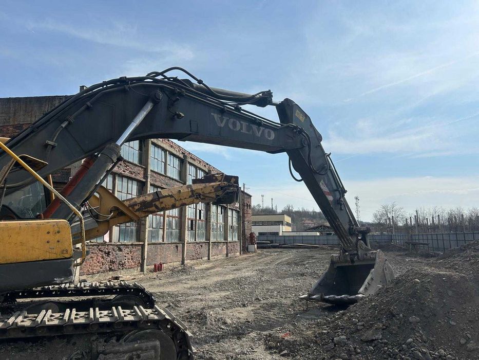De Vânzare Excavator  Volvo E360