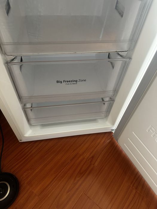 Продается холодильник LG срочно