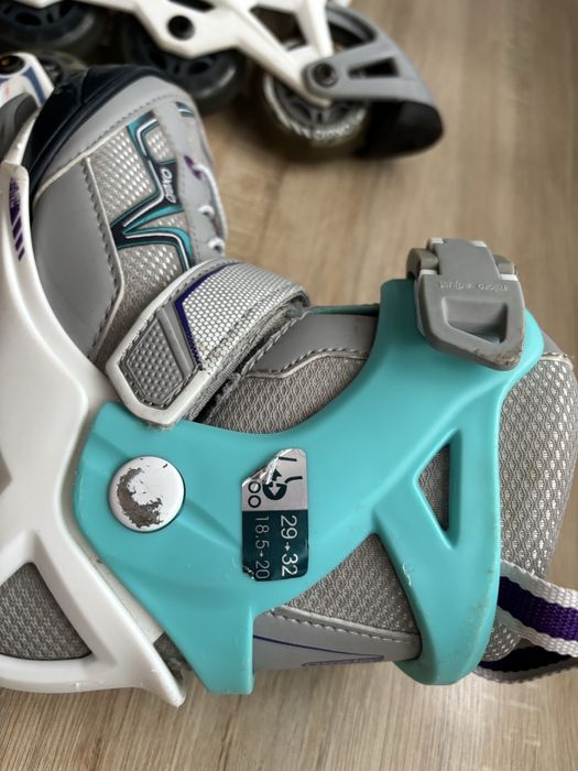 Role Oxelo FIT 3  mărimea 29 până la 32 roți luminoase