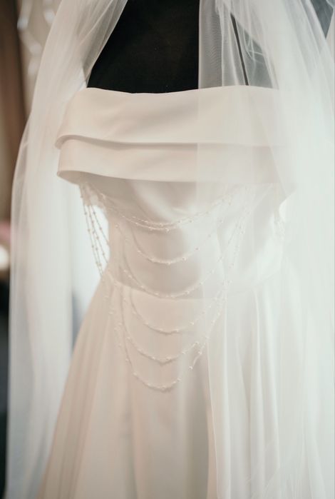 Vand rochie de mireasa