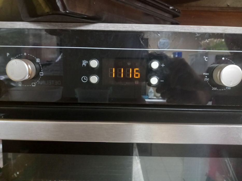 Фурна за вграждане BEKO