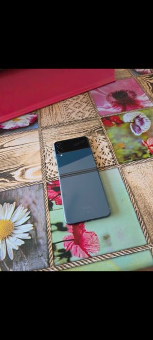 Samsung Galaxy Z Flip 3 – stare foarte bună