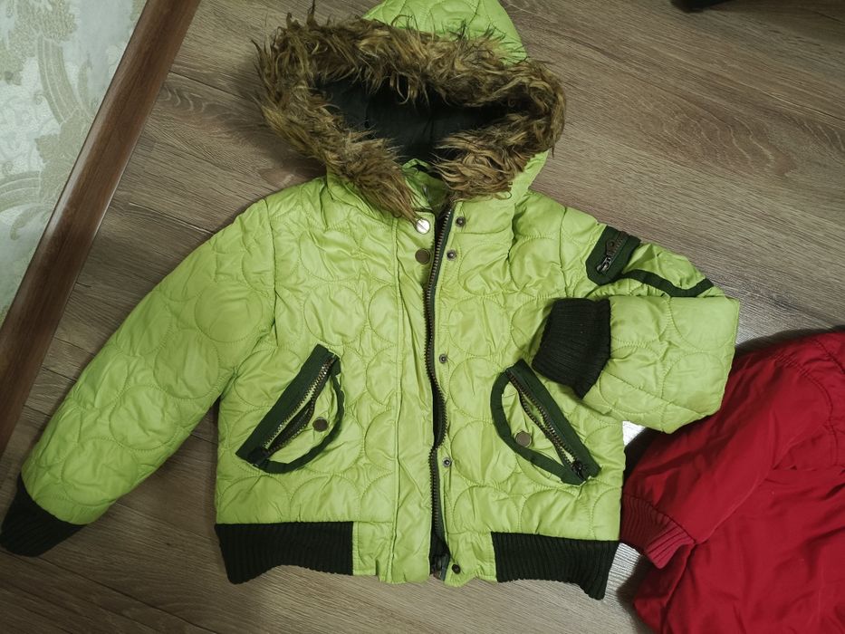 Продам теплые фирменные  куртки