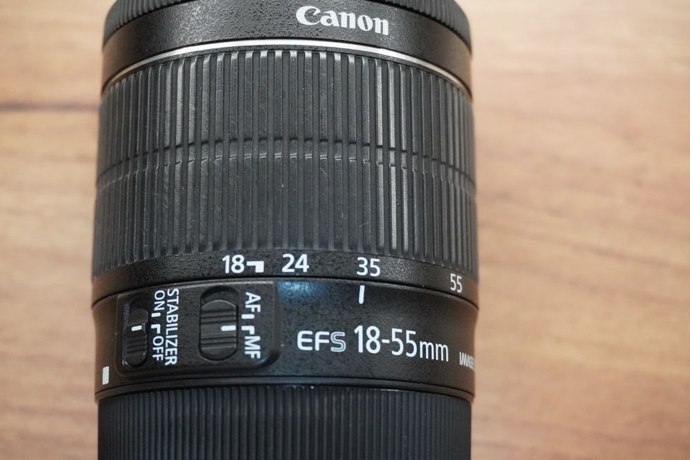 Canon EF-S 18-55mm f/3.5-5.6 IS STM
