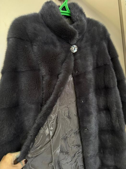 Продам норковую шубу