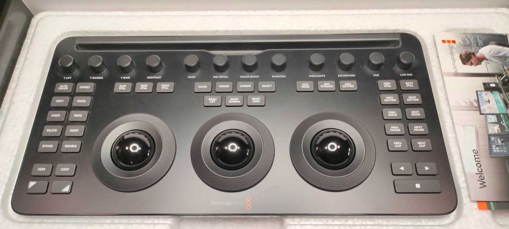 Blackmagic DaVinci Resolve Micro Color Panel (EN) Panou Control pt. Ipad sau PC - MAC