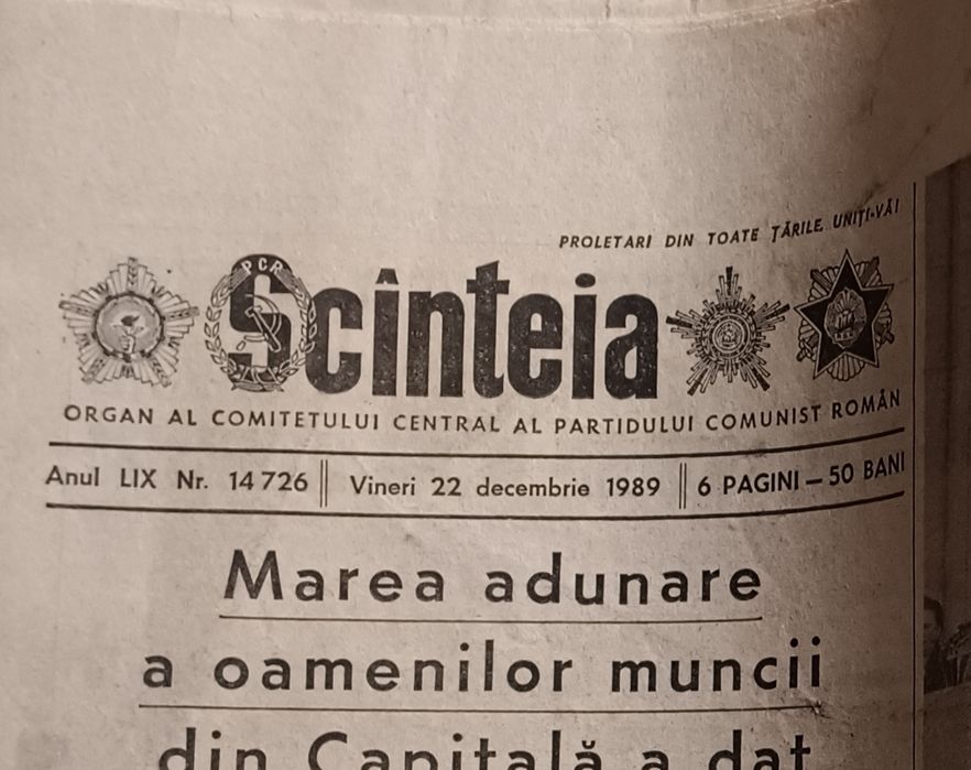 Scinteia 22 decembrie 1989 plus alte ziare