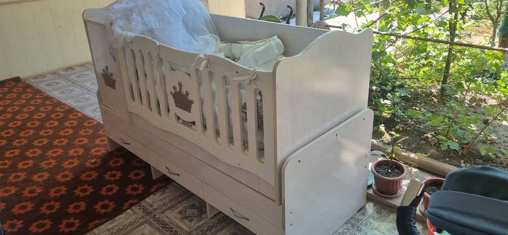 Detski krovat holati zor