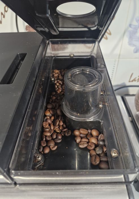 Aparat cafea boabe Saeco lirika