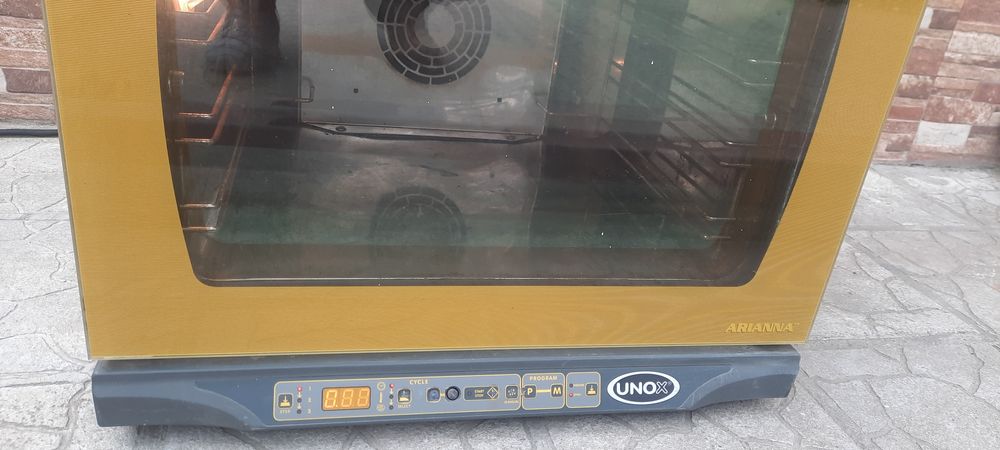 Конвекторна Фурна UNOX  XF135 220V Дигитален Дисплей