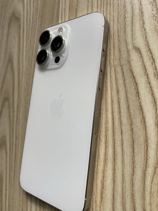 iPhone 15 PRO MAX , 256 GB , 94 % Bateria