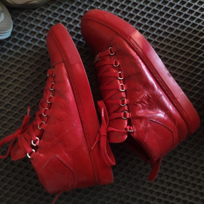 Продам Balenciaga Arena