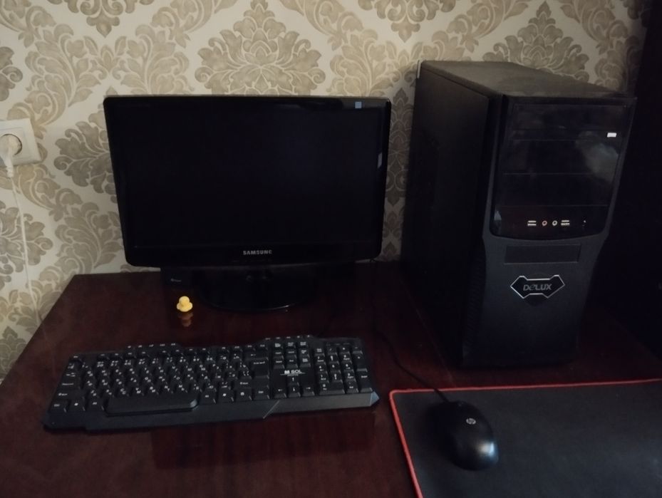 Продам компьютер Deluxe, в комплекте монитор Samsung, клавиатура, мышь
