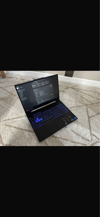 Ноутбук Asus 1лет
