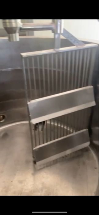 Сиреноизготвител, кашкавал, прясно и кисело мляко