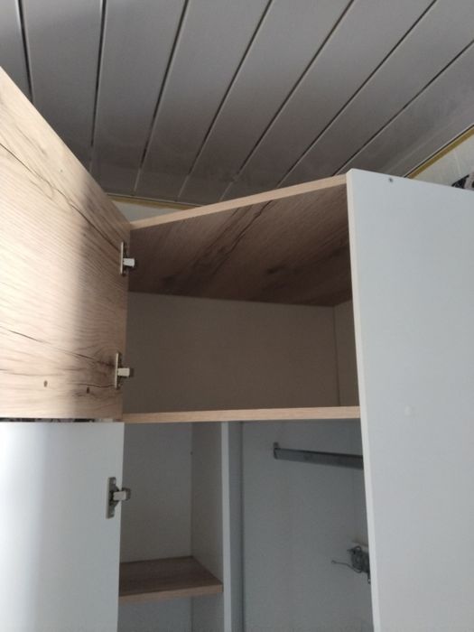 Угловой шкаф  в прихожую