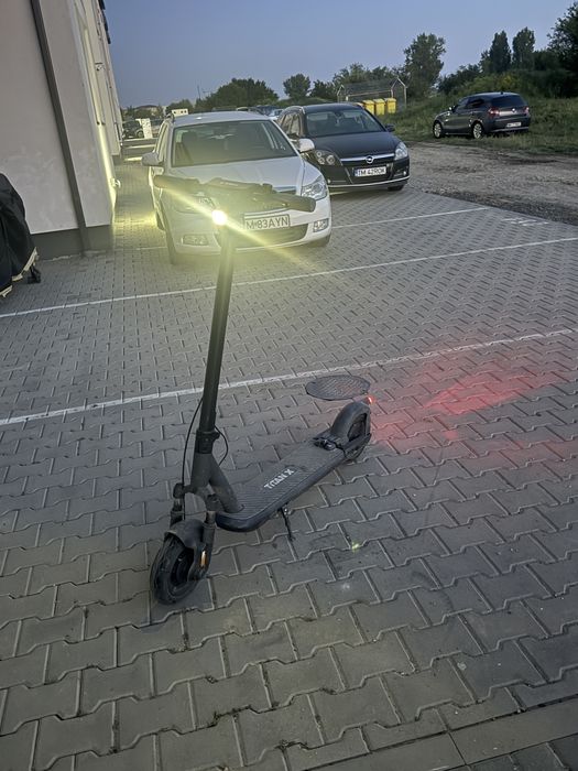 Trotineta myria titan x 2000de km trotineta are motoru schimbat 500w
