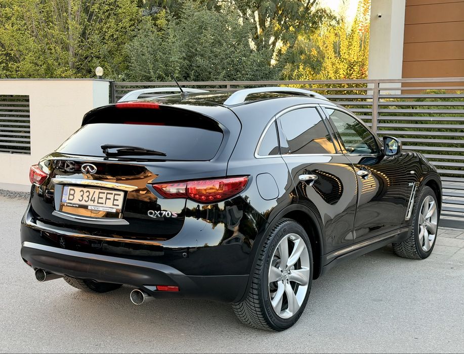 Infiniti QX70 S 3.0d 238cp 4x4 Permanent Model Premium