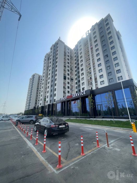 Tower Up с мебелью и дешевле чем в Офисе