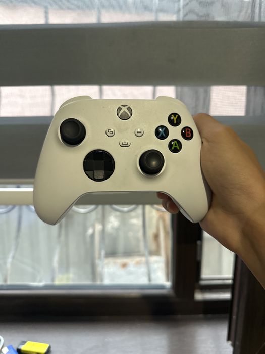 Xbox series s 512 gb ( с Играми )