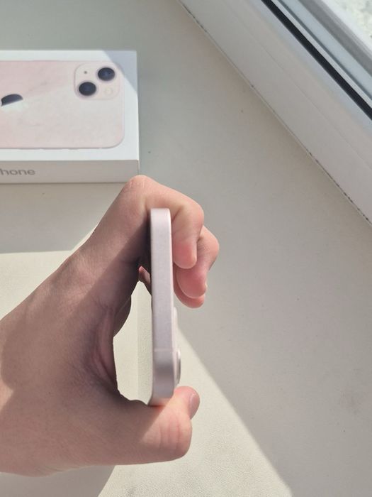 Продам/обмен iPhone 13, АКБ 88%, коробка и документы