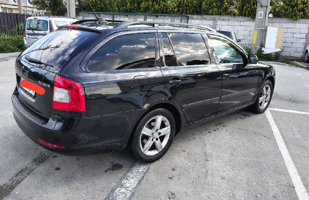 SKODA Octavia 2013 — imagine 3