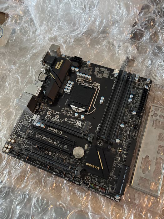Gigabyte GA-Z170M-D3H – за части / ремонт (LGA1151)