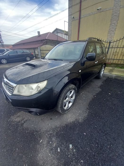 Vând urgent subaru forester 2.0d 2011 full