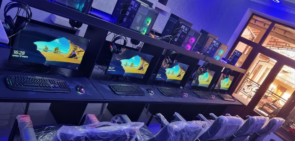 Game Club uchun 10ta igravoy kompyutrlar Sotilad Stol stulari bn