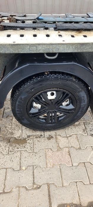 Platforma Blyss 8.5m 3.5 t