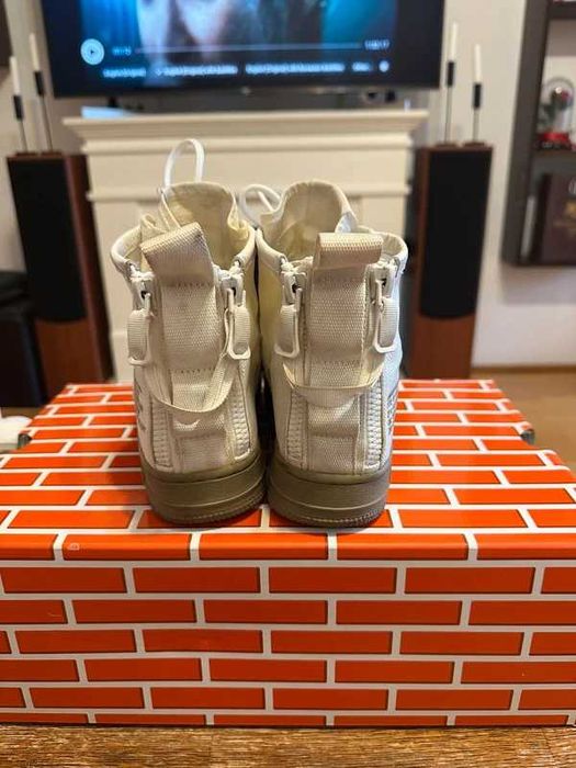 Nike SF Air Force 1 Mid Ivory Olive, marimea 38.5