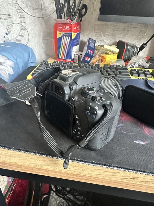 Canon D700 хорошим состаянии