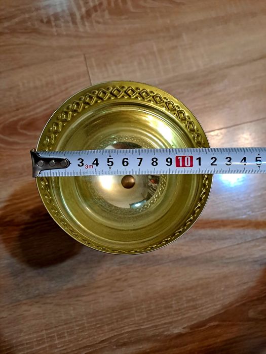 Vand cupa deosebita castigata la un concurs în Bucuresti