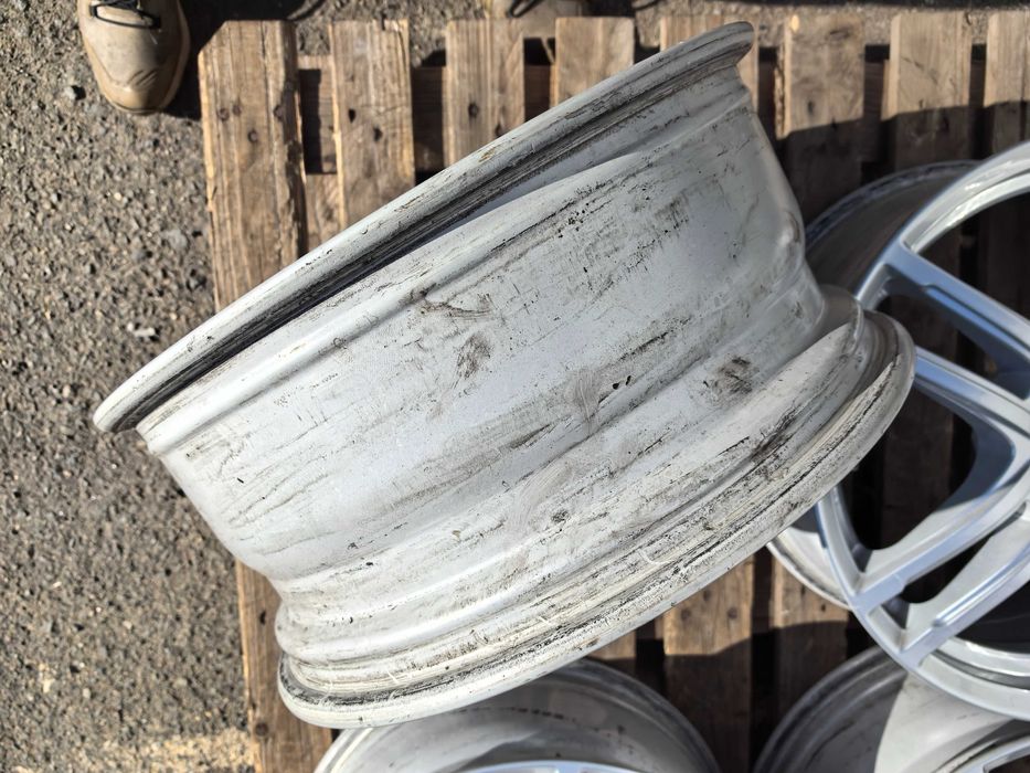 18 цола 5 х 112 мм Фолксваген / Шкода / Сеат / АУДИ - 7,5 Инча / ЕТ 42