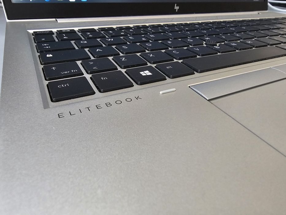 Лаптоп HP EliteBook 850 G8, FHD, 16GB, 500GB SSD, Win10Pro, Office  гаранция