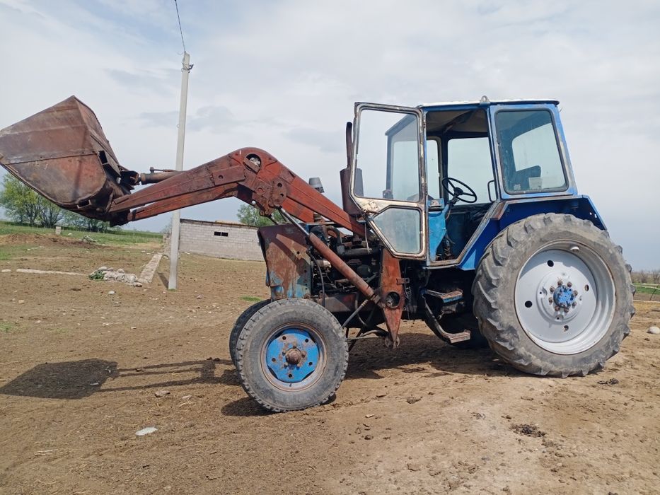 Трактор ЮМЗ с кунгом