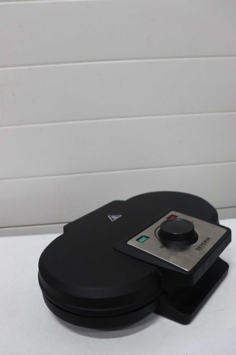 Гофретник Severin Double Waffle Maker