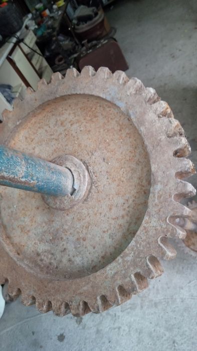 Продам Шестерни две штуки СССР.