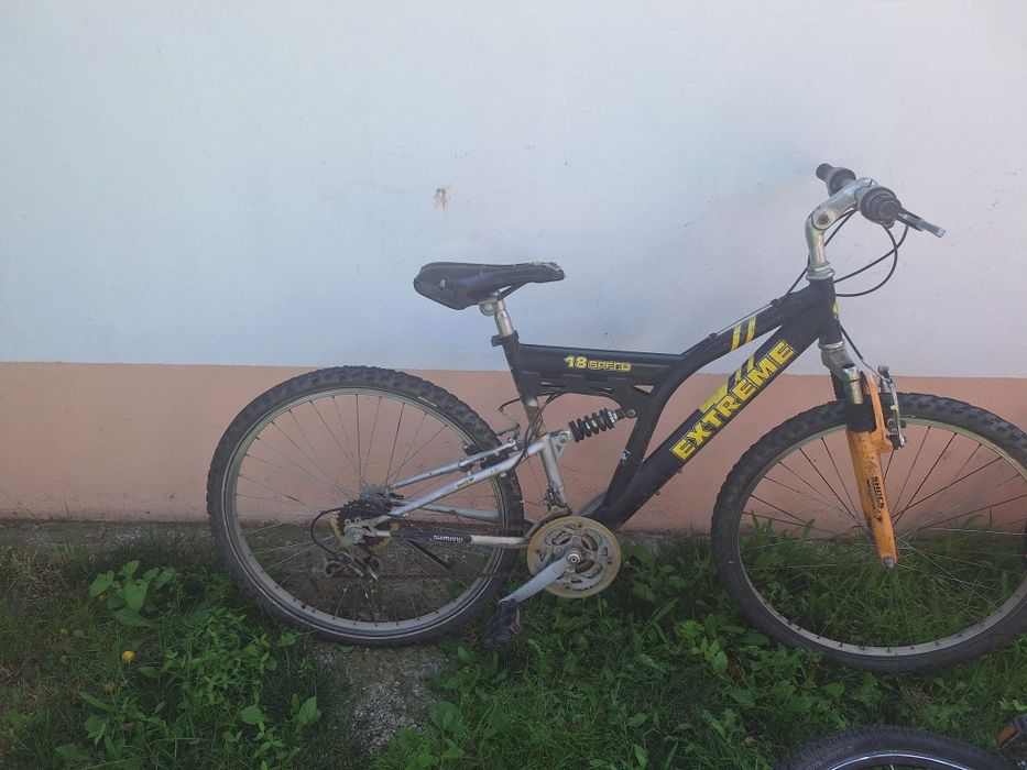 Bicicleta extreme suspensi fata spate lipsa o pedala în rest totul bine