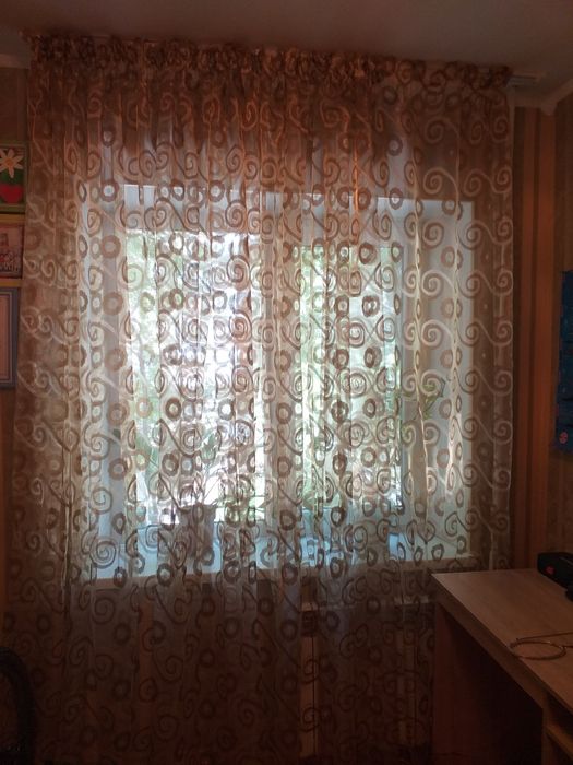 Продаётся тюль 5 метров.