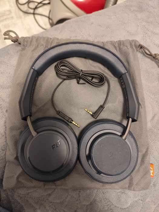 Căști over the ear Plantronics Back Beat GO 600 că noi