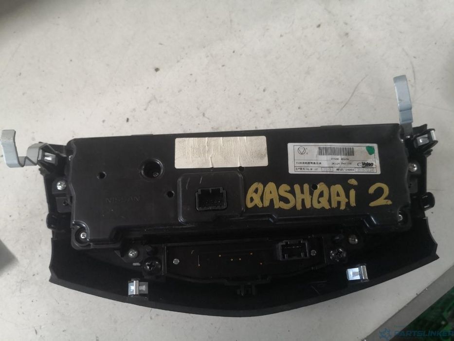 Climatronic Nissan Qashqai Ii (J11, J11_) [ 2013 - > ] Oem 275004Ea0A