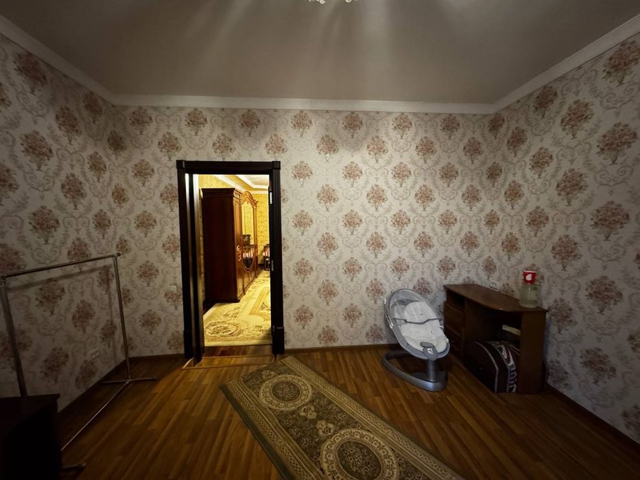 Xovli uy joy 3 sotix fasad 18x20 biznes uchun xam zor joy