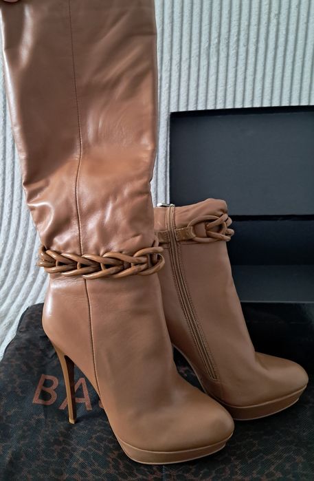 Продаются сапоги