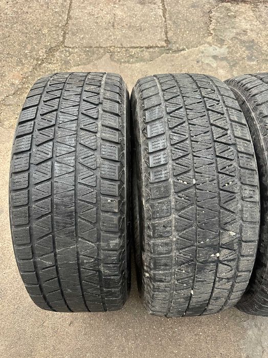 4бр. зимни гуми 265/60/18 - Bridgestone - DOT3822