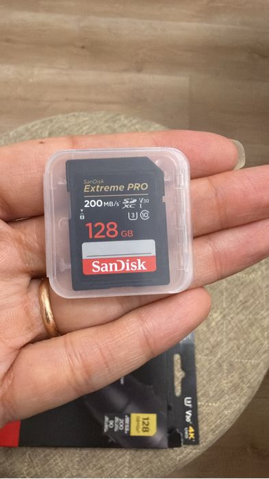 Карта памяти sandisk новая